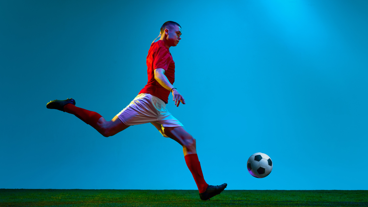 Blue and Red Simple Sport Youtube Thumbnail 1